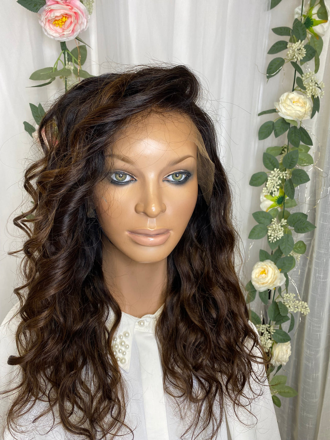 Miss Talia (dentelle marron HD)