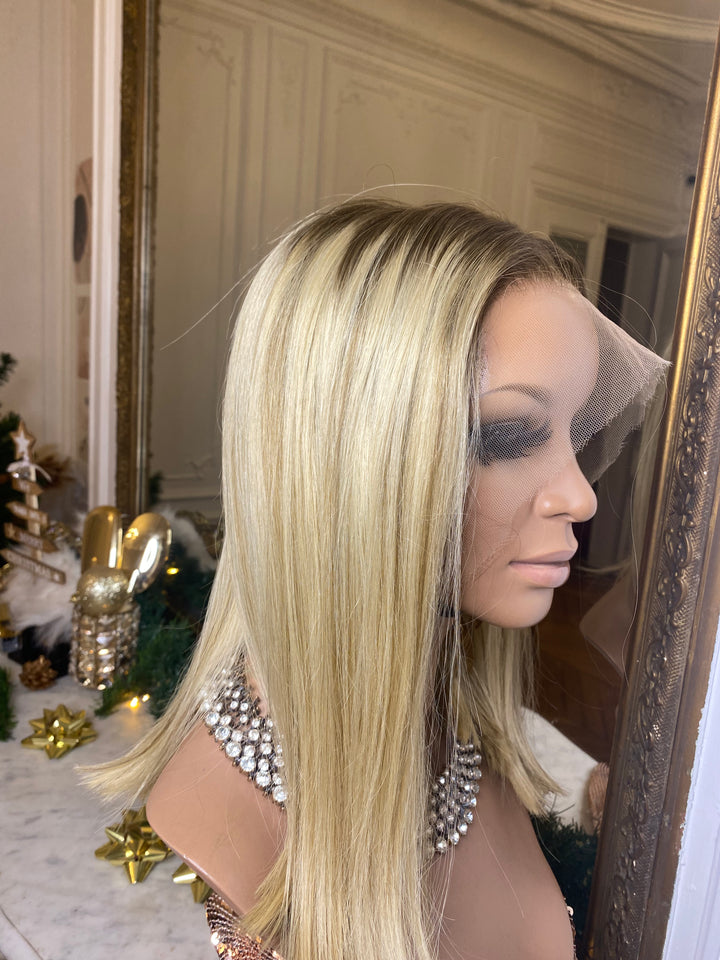 Elizangela  HD (dentelle transparente)