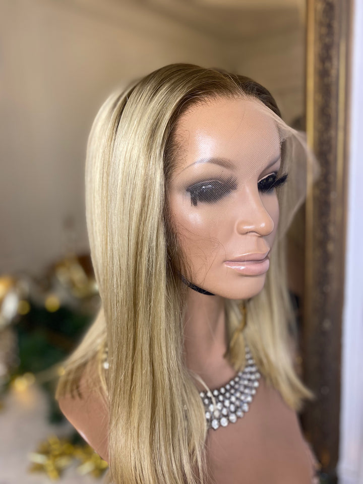 Elizangela  HD (dentelle transparente)