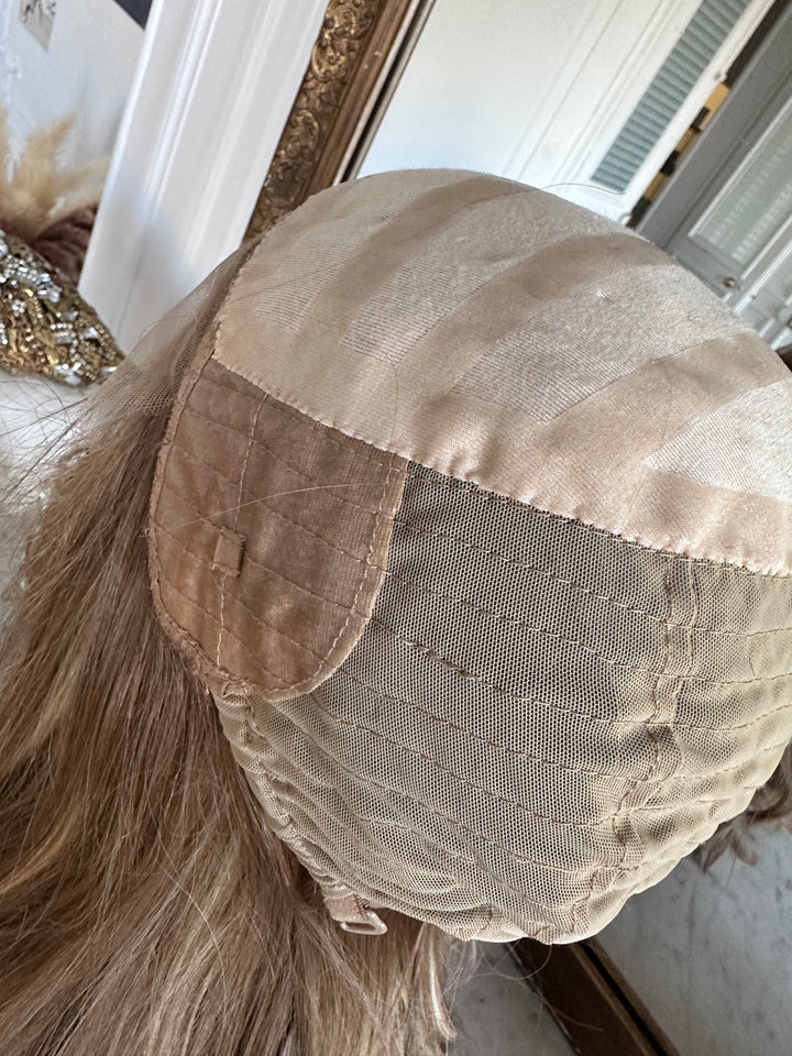 Diva Fiona (silk top, bonnet large)