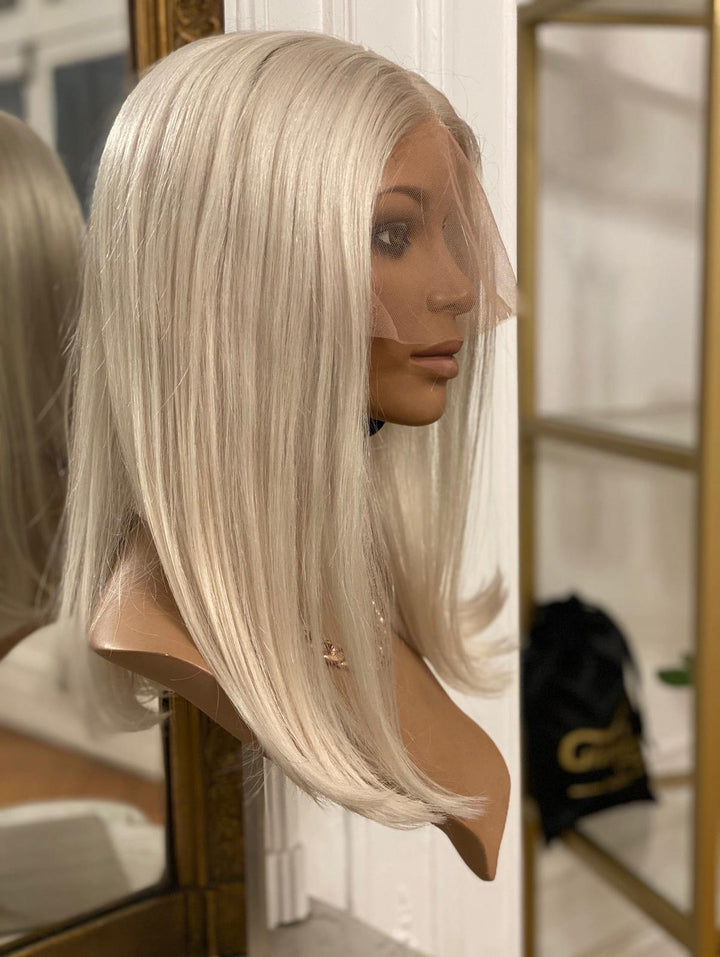 Caroline (dentelle transparente) plus qu'1 en stock